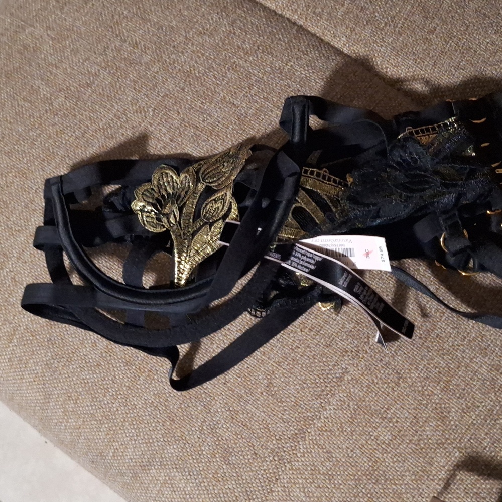 Victoria secret bra